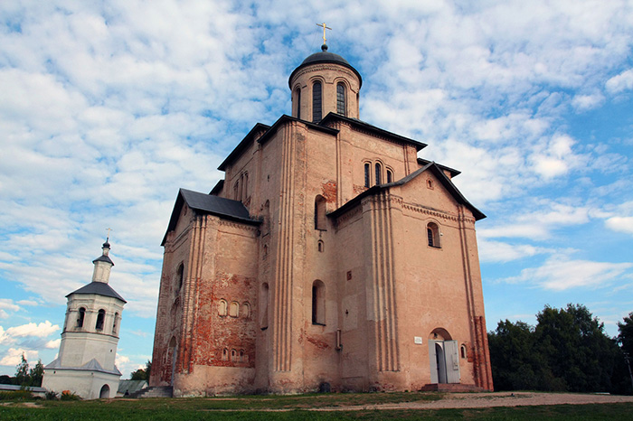 Храм Петра и Павла на Городянке